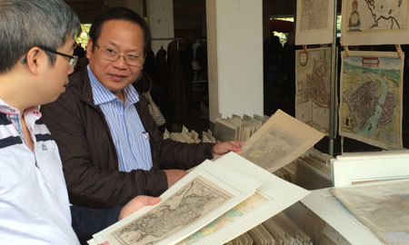 Một năm ngồi ghế