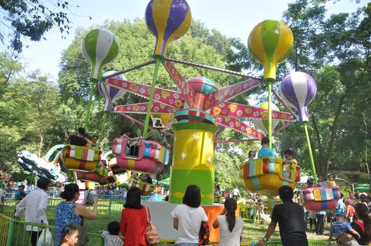 Công viên, TTTM quá tải ngày đầu năm