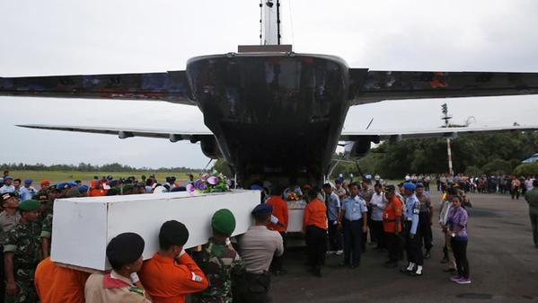 Thế giới 24h: Máy bay QZ8501 