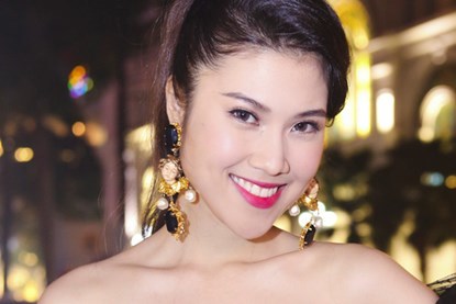 4 chân dài tiền 'như nước' của làng mẫu Việt