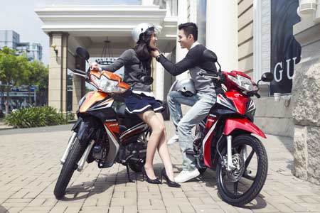 Rước Honda, đón lộc đầy nhà