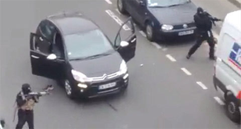 Clip hành động táo tợn trong vụ thảm sát ở Paris