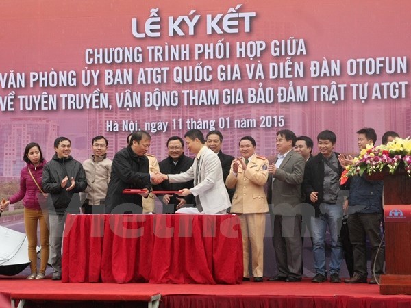 Diễn đàn otofun đồng hành tham gia tuyên truyền ATGT