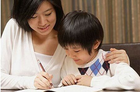 2/3 phụ huynh không làm nổi bài tập về nhà của con
