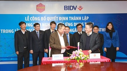 GS Ngô Bảo Châu đưa toán cao cấp vào kinh tế, ngân hàng