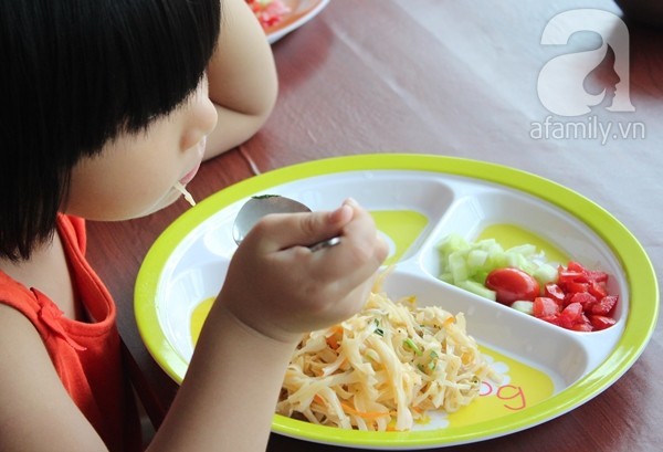 5 món ăn sáng lành mạnh mẹ bận rộn có thể nấu cho con