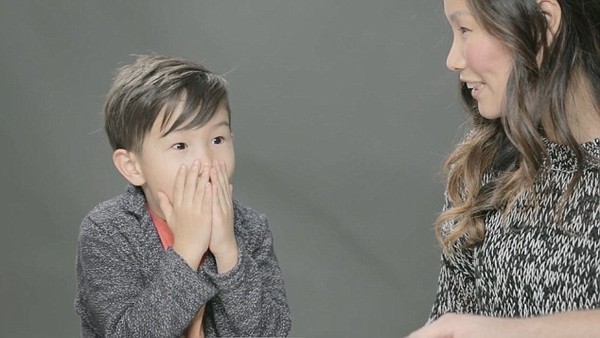 Gợi ý cho bố mẹ cách nói chuyện với con về giới tính