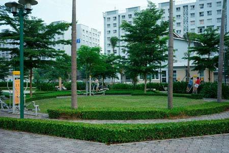 Căn hộ tầm trung hút khách bằng quà ‘khủng’