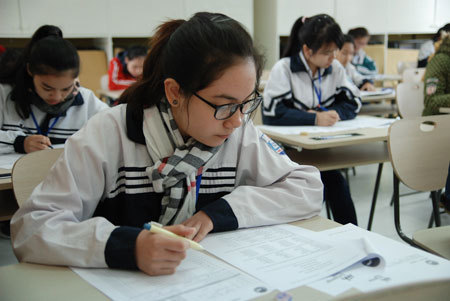 Hà Nội: Khởi động Olympic tiếng Anh THCS 2015