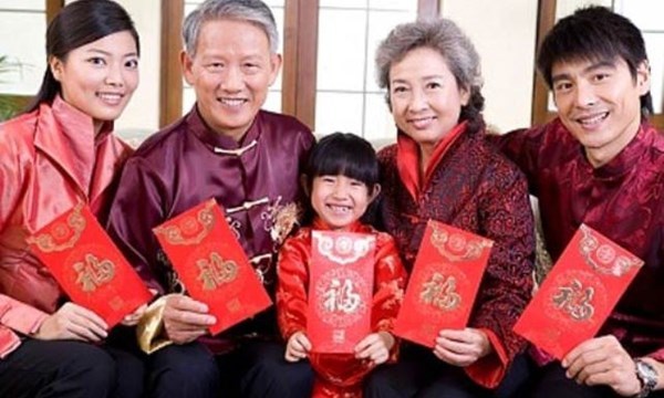 Xông đất thuê: 2 triệu đồng cho 5 phút