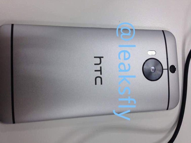 Lộ diện vũ khí bí mật của HTC đối đầu iPhone 6 Plus