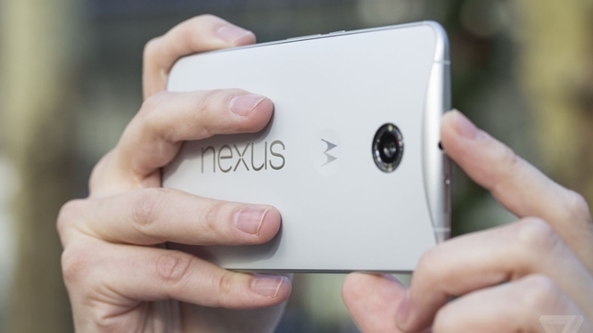 Nexus 6 không có cảm biến vân tay là do... Apple