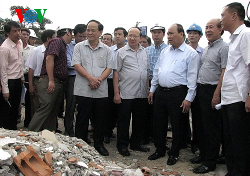 Bị phê bình, bí thư và chủ tịch tỉnh xuống đường GPMB