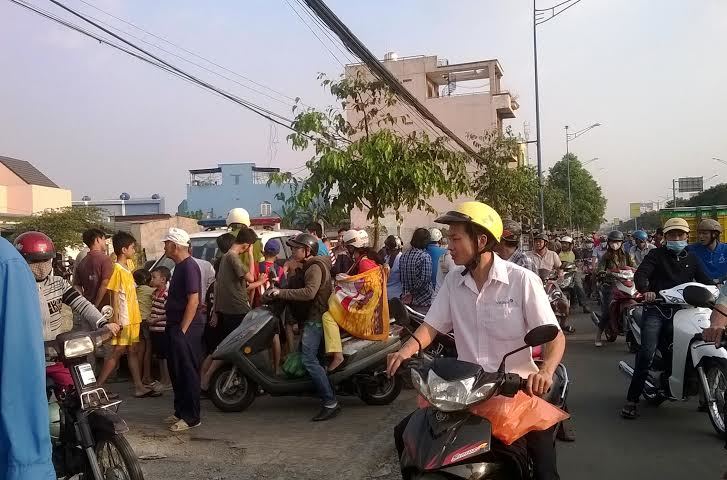 Đi nhặt ve chai, phát hiện xác chết đang phân hủy