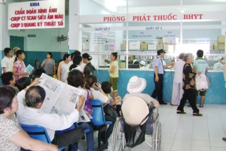 Chế độ bảo hiểm khi đi bệnh viện trái tuyến