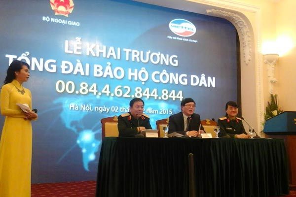 Gặp rắc rối ở nước ngoài, gọi 00844 62 844 844