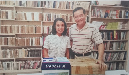 'Quới nhân' sưu tập sách