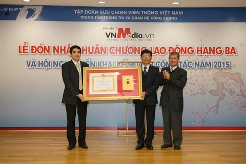 Báo điện tử VnMedia nhận huân chương Lao động hạng Ba