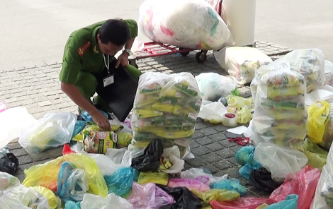 Gần 6.000 gói Knorr giả trong quà Tết công nhân