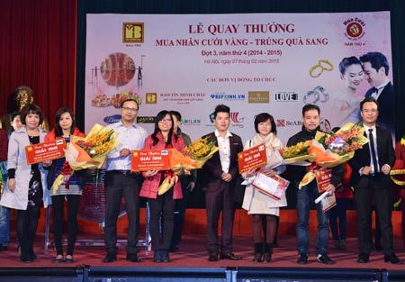 Thêm 11 khách hàng nhận ‘quà sang’ từ Bảo Tín Minh Châu