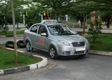 Hoàng Gia - địa chỉ ‘vàng’ dạy lái xe cho phái đẹp
