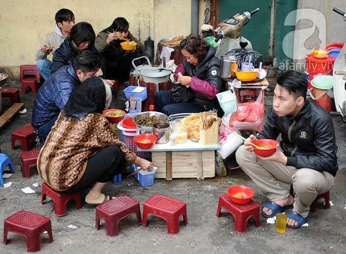 Phố cổ Hà Thành: Năm mới mở hàng là chặt chém