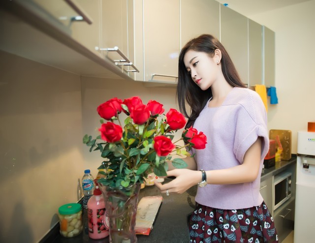 Á hậu Huyền My rực rỡ đón Tết trong căn nhà mới tiền tỷ