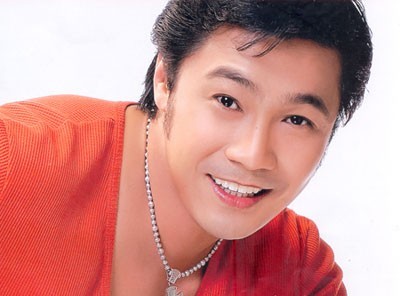 Lý Hùng: 45 vẫn độc thân vì chưa nguôi ngoai với Y Phụng