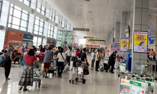 Vietjet muốn mua lại nửa sân bay quốc tế Nội Bài