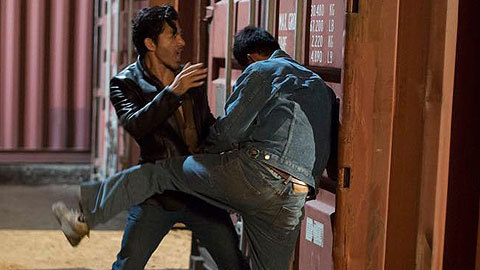 Trần Bảo Sơn hết “nude” lại đánh đấm