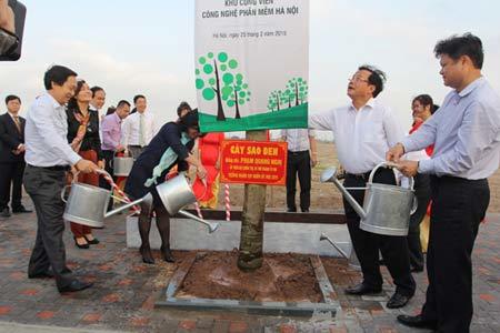 Tết trồng cây ở Công viên công nghệ phần mềm Hà Nội