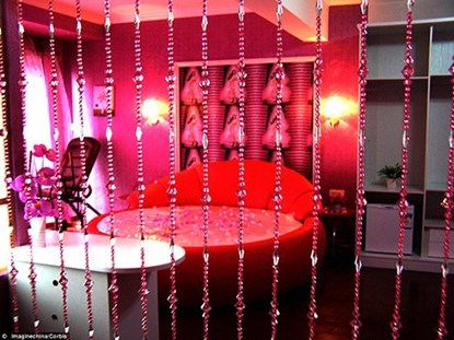 Đỏ mặt với những khách sạn tạo 