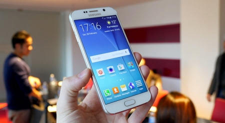 Tín đồ Samsung ca thán về Galaxy S6