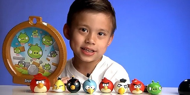 Cậu bé 8 tuổi trở thành triệu phú đô la nhờ Angry Birds