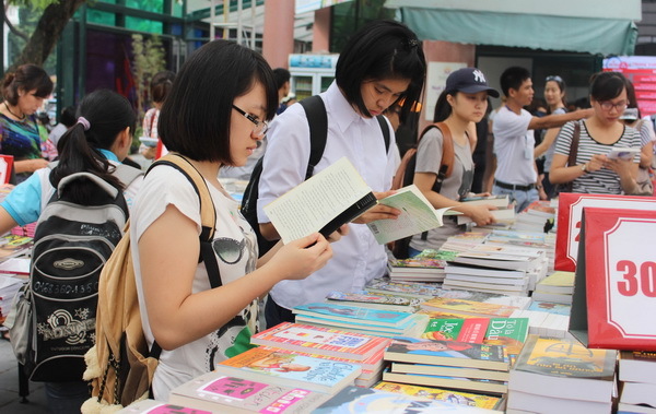 Nhiều sách hay trong Hội sách mùa Xuân 2015