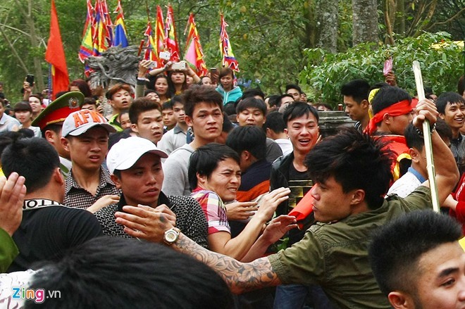 Báo cáo: 'Chưa năm nào hội Gióng thành công như 2015'