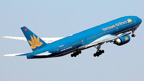 Máy bay Vietnam Airlines suýt đụng máy bay Trung Quốc?
