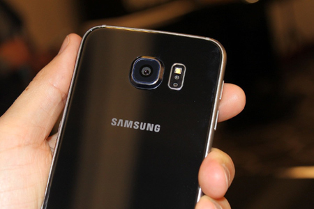 Giá bán Galaxy S6 quá cao?