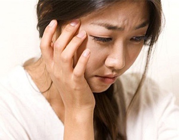 Chị gái tôi bị anh rể tát túi bụi ngay trước mặt mẹ đẻ