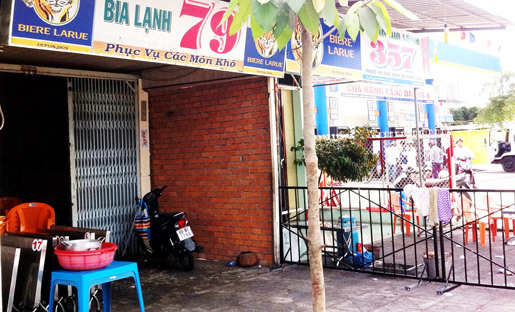 Hai cán bộ tòa án bị chém dã man trong quán nhậu