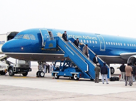 Bộ trưởng Thăng quyết các vị trí lãnh đạo Vietnam Airlines