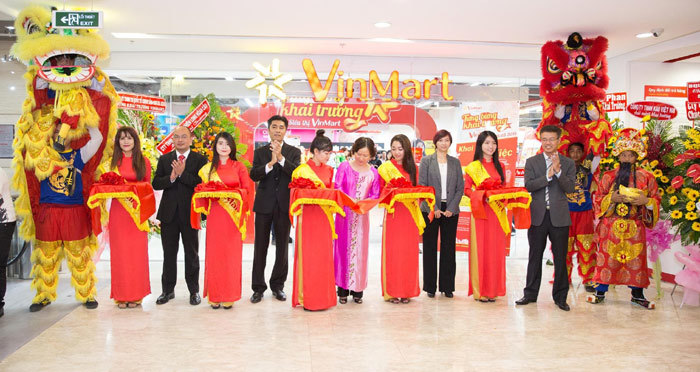 Khai trương VinMart Đồng Khởi và 10 VinMart+ tại TP.HCM
