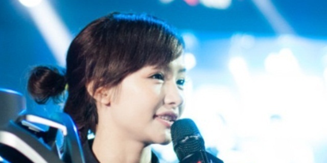 Cô gái vàng của esports Trung Quốc và mức lương 42 tỷ đồng chỉ để chơi game