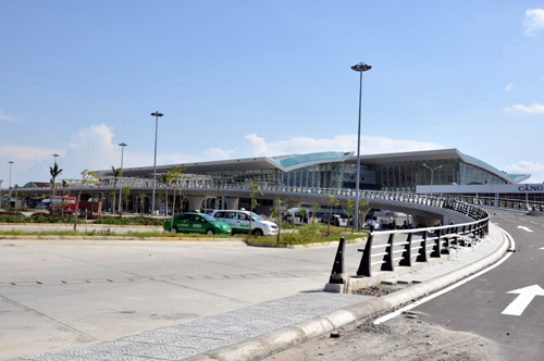 Sân bay Đà Nẵng: Mới hoạt động đã tính xây mới