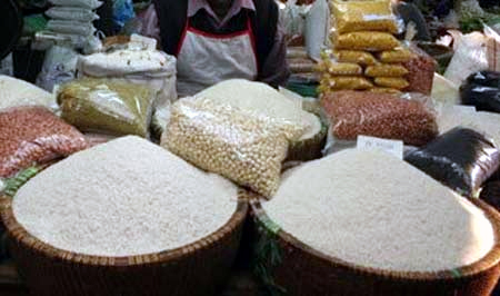 thúc-chín, trái-cây, gà-công-nghiệp, hóa-chất, cá, lợn, ăn-chay, xe-máy, công-sở, xăng-dầu, diện, tăng-giá, xếp-hàng