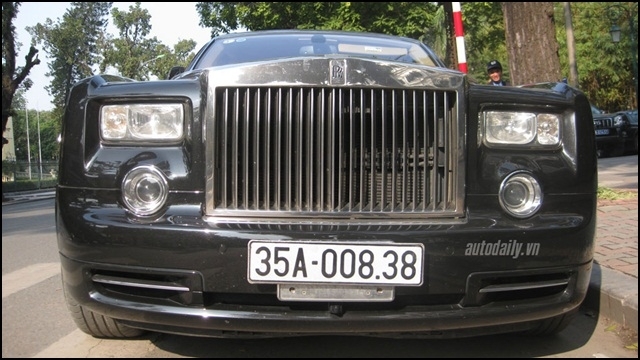 Chơi siêu xe biển khủng: Đại gia Ninh Bình số 1 đất Bắc