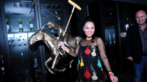 Thu Minh xinh tươi khoe bụng bầu