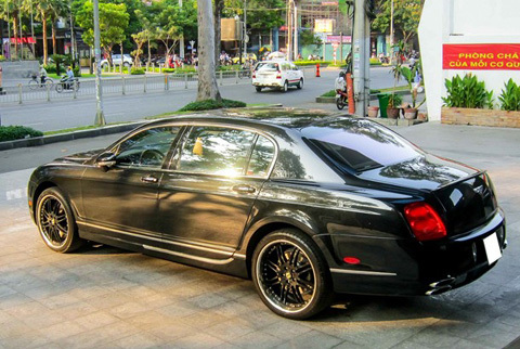 Xe siêu sang Bentley độ Mansory hàng độc ở Sài Gòn