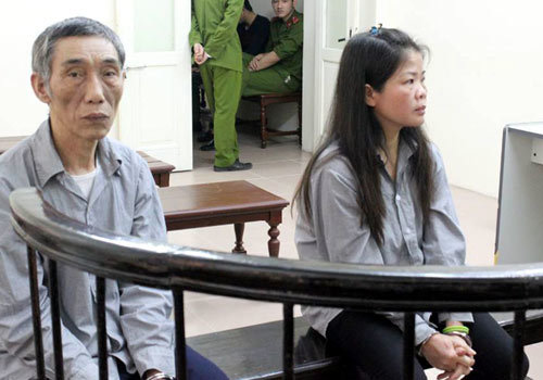 Tìm mối buôn người sau lần xuất ngoại thăm con gái