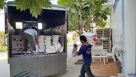 thịt-chó, lẩu-cua, nhà-hàng, quán-nhậu, hóa-chất, tăng-trọng, mãng-câu-xiêm, thương-lái, Trung-Quốc, cá-hồi, mua-sữa, tỷ-giá, USD, chặt-chém,